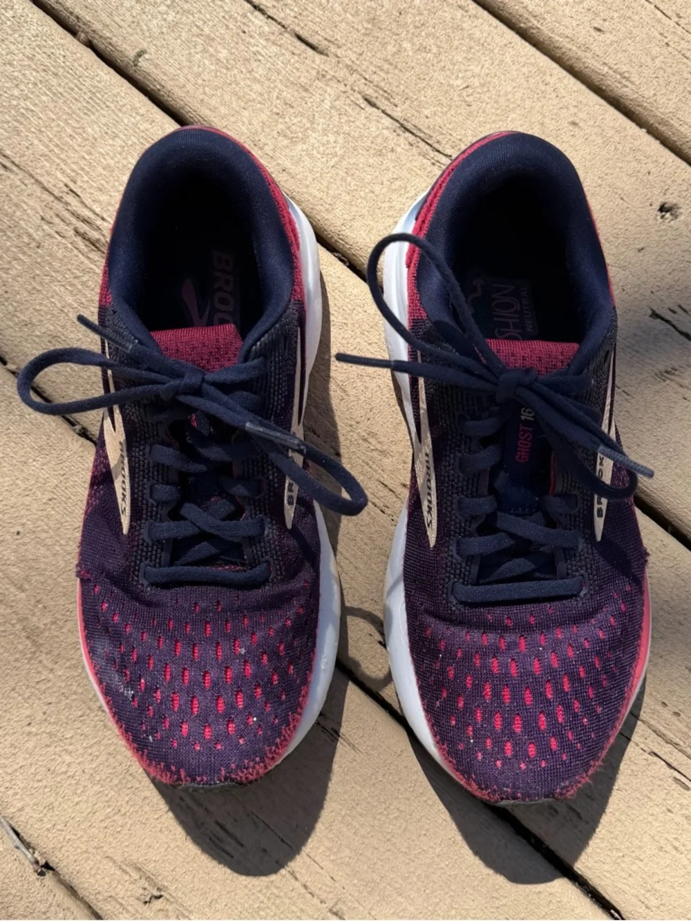 Brooks Ghost 16 Running Shoes Size 6.5 Medium Peacoat Raspberry‎
